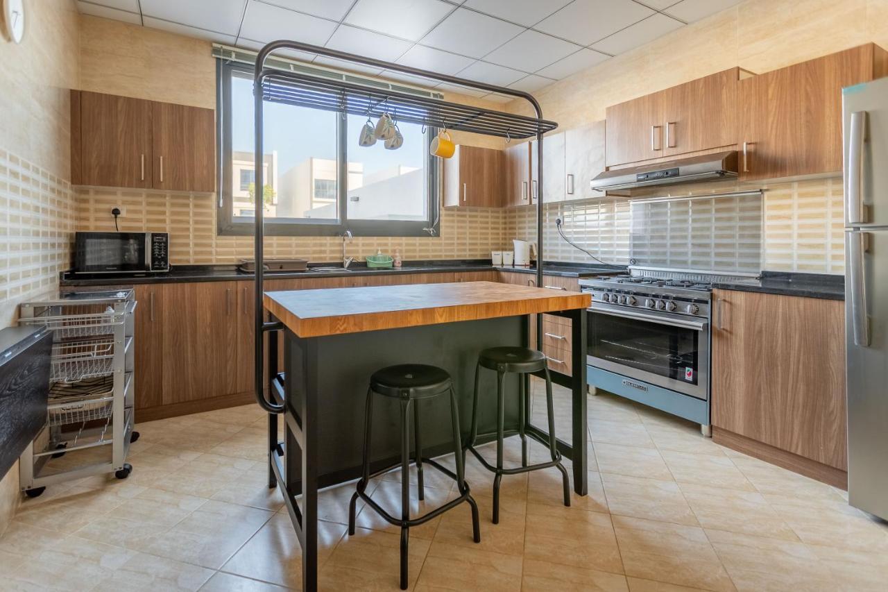 Al Dana Sea View Villa Fujaïrah Extérieur photo
